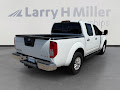 2015 Nissan Frontier SV 4WD! CREW CAB! CLEAN MACHINE!