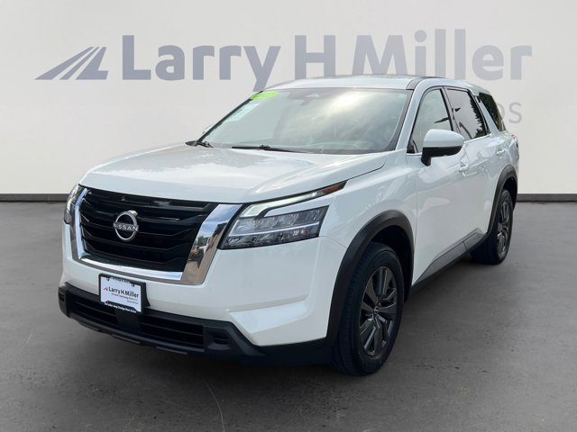 2022 Nissan Pathfinder S 4WD! 3RD ROW SEATING!