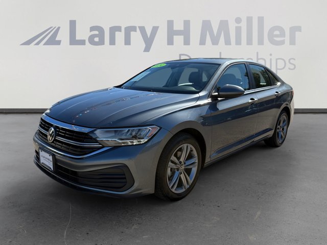 2024 Volkswagen Jetta SE AUTOMATIC!