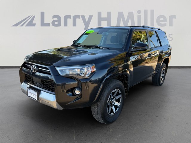 2024 Toyota 4Runner TRD Off Road 4WD! LOW MILES! SUPER CLEAN