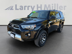 2024 Toyota 4Runner TRD Off Road 4WD! LOW MILES! SUPER CLEAN