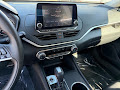 2022 Nissan Altima 2.5 SV AUTOMATIC! FUEL SIPPER!