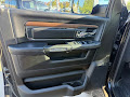 2017 RAM 2500 Laramie 4X4! CREW CAB!
