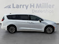 2023 Chrysler Pacifica Hybrid Limited BIG MPG'S!