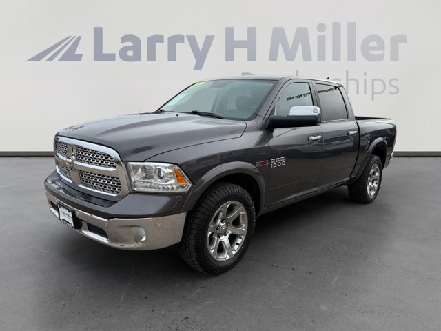 2017 RAM 1500 Laramie 4X4! LOW MILES!