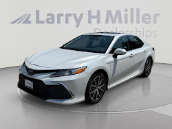 2023 Toyota Camry Hybrid XLE