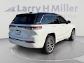 2027 Jeep Grand Cherokee Summit